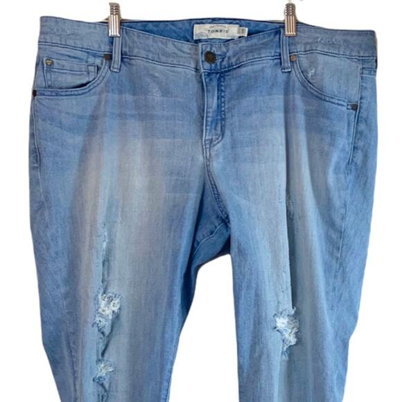 Torrid Women's Jeans Distressed Boyfriend High Rise Light Wash Plus Size 20 - Picture 3 of 8